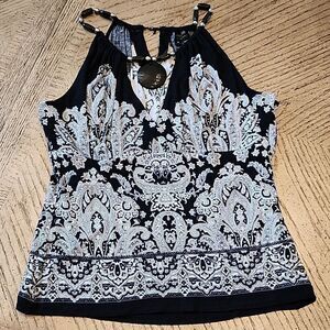 Black and white summer v neck top size M